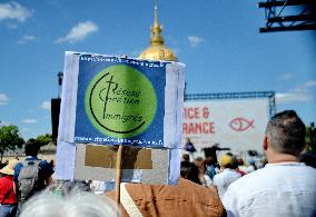 Rally Of Christians Against The Far Right - Paris