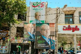 Iran Is Holding Snap Presidential Elections - Qom