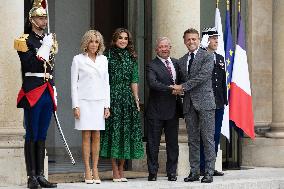 Emmanuel Macron welcomes Jordan Royal Couple - Paris