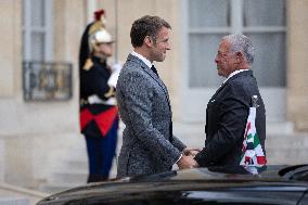 Emmanuel Macron welcomes Jordan Royal Couple - Paris
