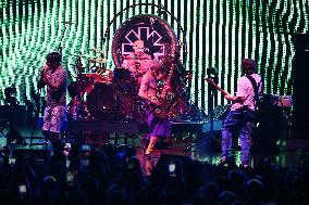 Red Hot Chili Peppers Perform At Hard Rock Live - FL