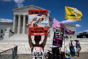Reproductive Rights Advocates Protest At The US Supreme Court, Washington DC