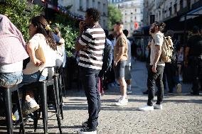 People watch the Fotball Game France - Poland - Paris