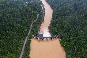 Yongli Hydropower Station Flood Discharge