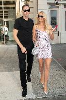 Paris Hilton Promotes Motorola Razr Phone - NYC