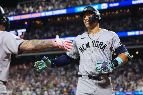 MLB New York Yankees Vs New York Mets