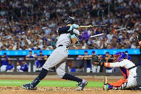 MLB New York Yankees Vs New York Mets