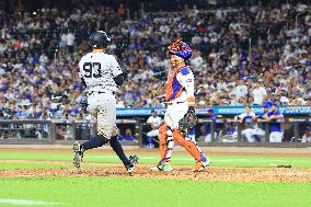 MLB New York Yankees Vs New York Mets