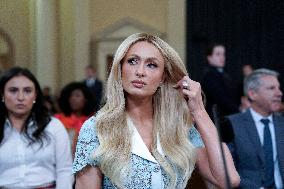 Paris Hilton testifies on Capitol Hill - Washington
