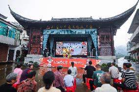 (ZhejiangPictorial) CHINA-ZHEJIANG-JINHUA-WU OPERA-PROMOTION (CN)