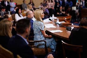 Paris Hilton Testifies About Childhood Abuse - Washington