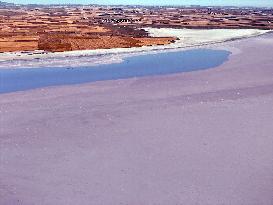 Salt Lake In Central Anatolia Region - Turkey