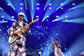 Nile Rodgers & CHIC At The Zenith - Paris