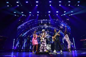 Nile Rodgers & CHIC At The Zenith - Paris