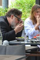 Russell Crowe And Family Having Lunch At Armani Nobu - Milan