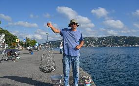 TÜRKIYE-ISTANBUL-FISHING ENTHUSIASTS