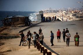 Life In Gaza Under War