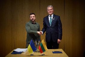 Zelensky Signs Security Agreement - Brussels