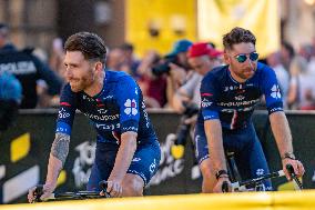 Tour De France race - Team presentation