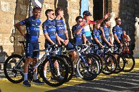 Tour De France race - Team presentation