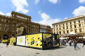 Tour De France race - Team presentation