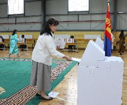 MONGOLIA-ULAN BATOR-PARLIAMENTARY ELECTIONS-VOTING