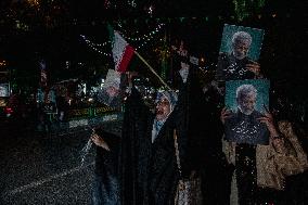Supporters Of Presidential Candidate Saeed Jalili - Tehran