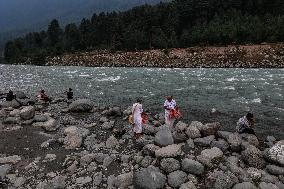 Tourist Destination Pahalgam In Kashmir