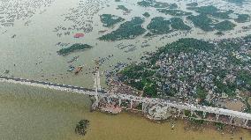 Longmen Bridge in Fangchenggang