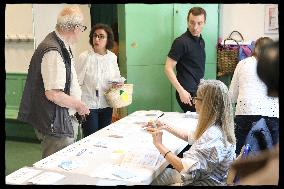 Rachida Dati Votes At Polling Station - Paris