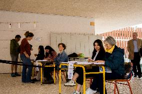 French Community In Lisbon, Portugal, Go To Vote For The Elections Legislatives At France.