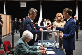 Emmanuel And Brigitte Macron At The Polling Station - Le Touquet