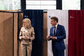 Emmanuel And Brigitte Macron At The Polling Station - Le Touquet