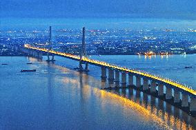 Shanghai-Suzhou-Nantong Yangtze River Railway Bridge