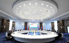 KYRGYZSTAN-CHOLPON-ATA-PRESIDENT-UN CHIEF-MEETING