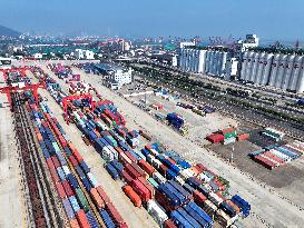 China-Europe (Asia) Freight Trains Volume Increased