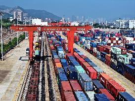 China-Europe (Asia) Freight Trains Volume Increased