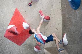 France team of Climbing bouldering for the 2024 Olympics  - Fontainebleau