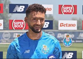 Superflash with João Mário, FC Porto player