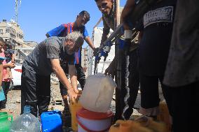 MIDEAST-GAZA-KHAN YOUNIS-WATER SHORTAGE