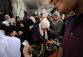 Five Palestinians Killed In Israeli Raids - West Bank