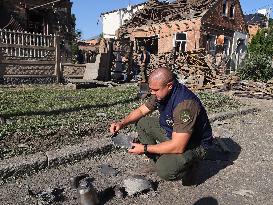 Russian troops strike Kharkiv with glide bombs