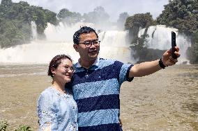 Detian Waterfall in Chongzuo