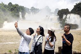 Detian Waterfall in Chongzuo