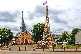 Paris 2024 - Wooden Eiffel Tower