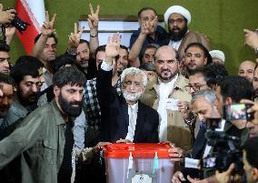 (FOCUS) IRAN-TEHRAN-PRESIDENTIAL RUNOFF-VOTING