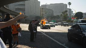 Pro Palestine Protesters Shut Down The 101 Freeway On The 4th Of July