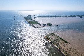 Dike Breach Repairs In China's Second-Largest Freshwater Lake