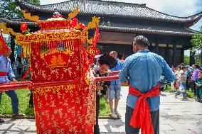 Wedding Customs in Qianxinan