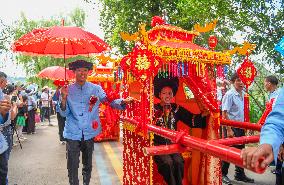 Wedding Customs in Qianxinan